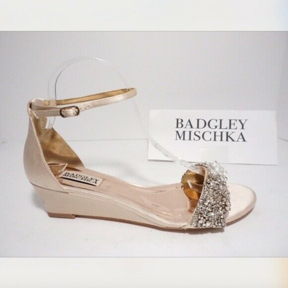 🆕Badgley Mischka EMBELLISHED Floral Wedge Sandal - Picture 7 of 8